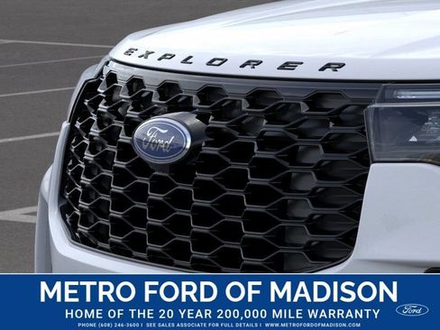 New 2026 Ford Explorer ST-Line w/ ST-Line Street Pack AWD/4WD image 17