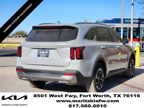 New 2026 Kia Sorento S w/ S Panoramic Sunroof Package FWD image 8