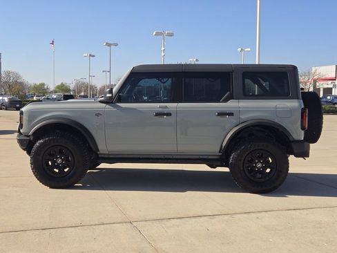 Used 2022 Ford Bronco Wildtrak image 4