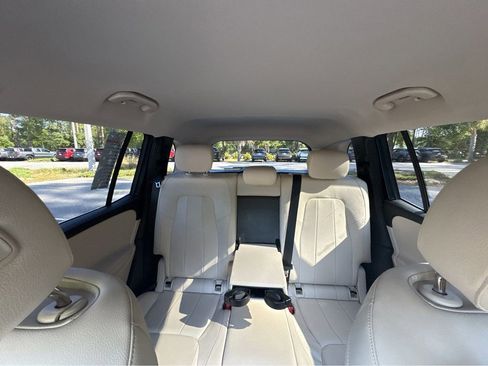 Used 2021 Mercedes-Benz GLB 250 4MATIC image 37