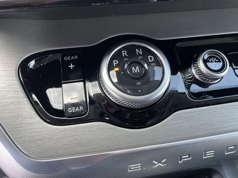 New 2026 Ford Expedition Max Platinum AWD/4WD image 30