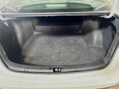Used 2025 Toyota Corolla LE w/ Convenience Package FWD image 35