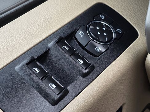 Used 2017 Ford F150 Lariat image 25