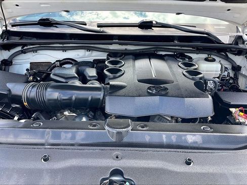 Used 2019 Toyota 4Runner TRD Off-Road Premium AWD/4WD image 30