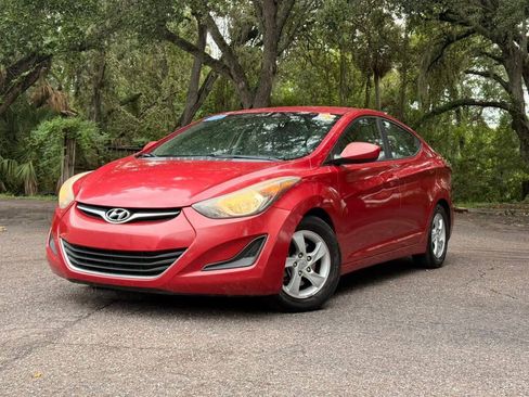 Used 2015 Hyundai Elantra SE FWD image 1