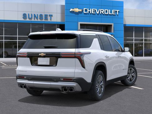 New 2026 Chevrolet Traverse LT w/ Driver Confidence Package image 4