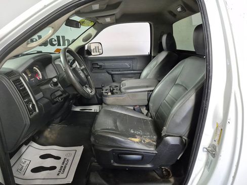 Used 2016 RAM 2500 Tradesman image 9