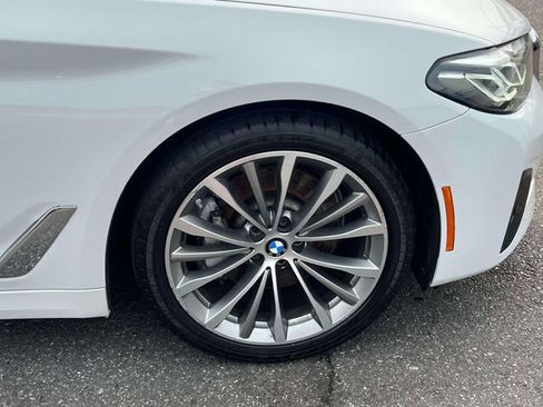 Used 2022 BMW 530i xDrive w/ Convenience Package AWD/4WD image 17