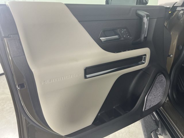 Certified 2026 GMC Hummer EV 4x4 Crew Cab image 22