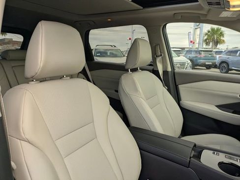 New 2026 Nissan Rogue SV FWD image 35