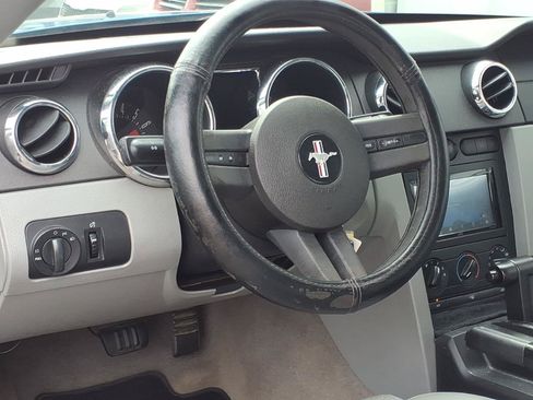 Used 2007 Ford Mustang Premium RWD image 6