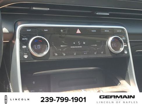 Used 2024 Genesis GV80 3.5T AWD/4WD image 32