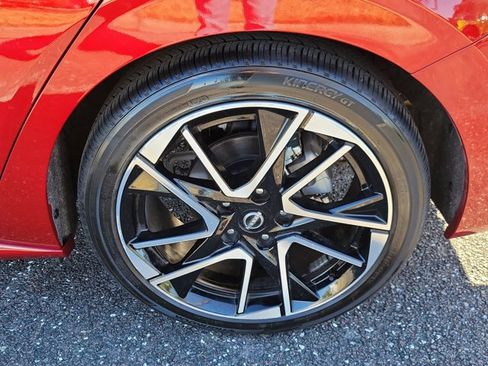 Used 2025 Nissan Sentra SR image 5