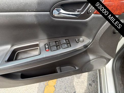 Used 2006 Chevrolet Impala LT FWD image 6