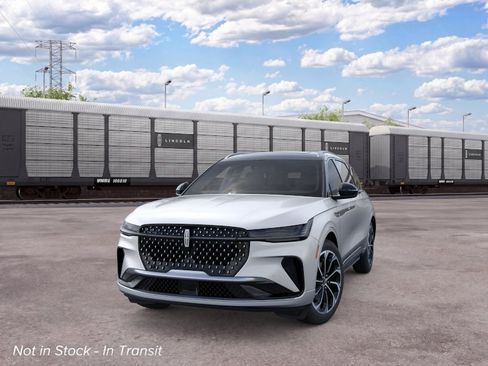 New 2026 Lincoln Nautilus Reserve AWD/4WD image 2