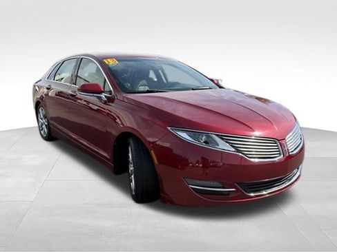 Used 2013 Lincoln MKZ FWD image 7