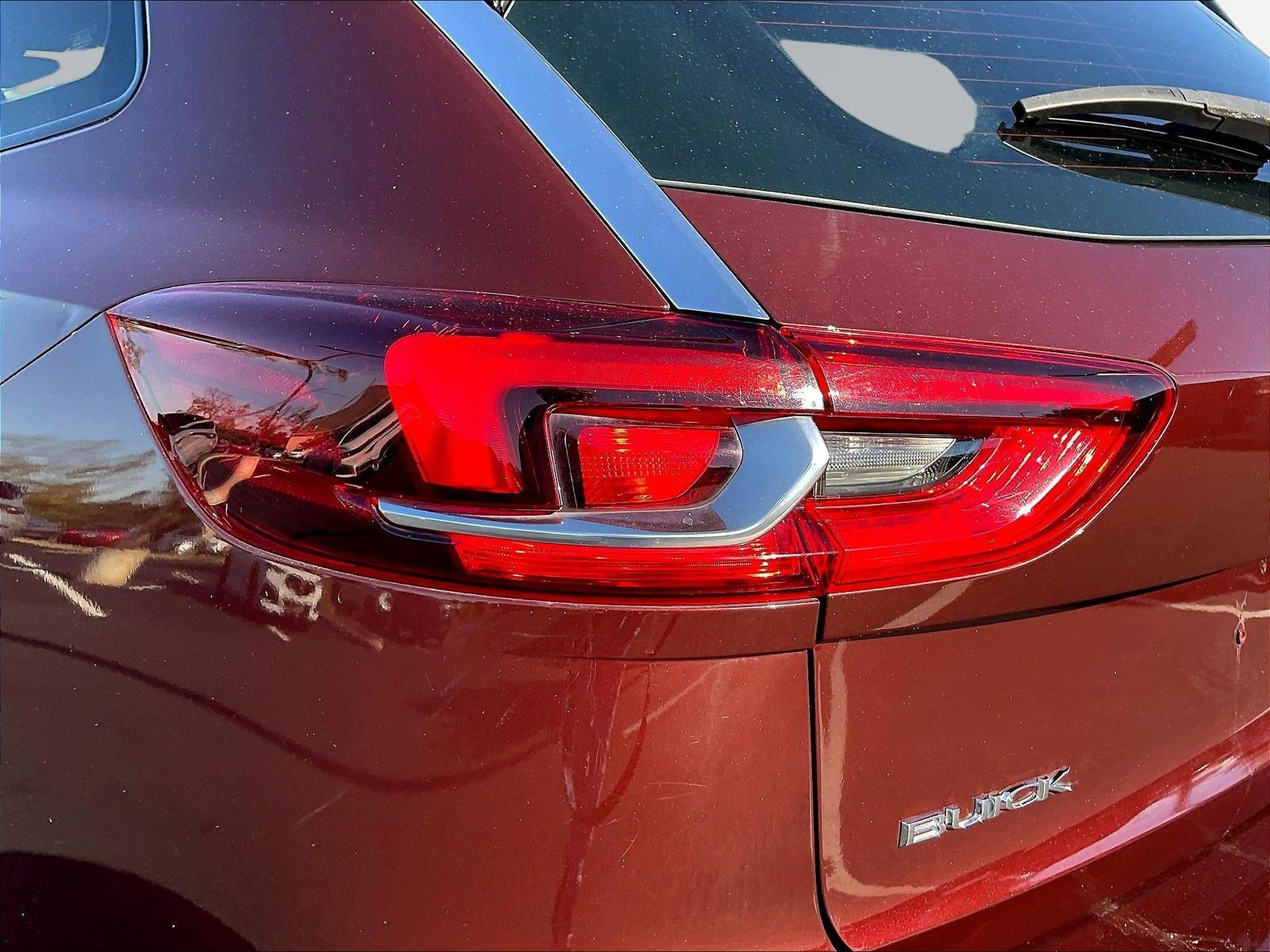 Used 2018 Buick Regal Preferred w/ Sights and Sounds Package AWD/4WD image 23