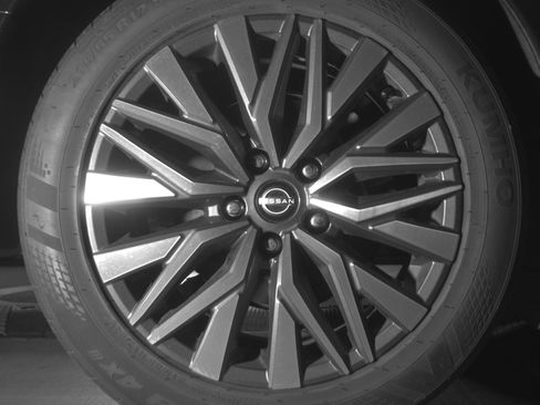 Used 2025 Nissan Altima 2.5 SV image 15