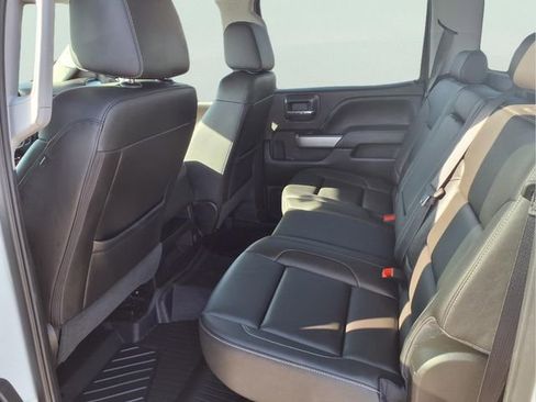 Certified 2018 Chevrolet Silverado 1500 LT w/ All Star Edition image 18