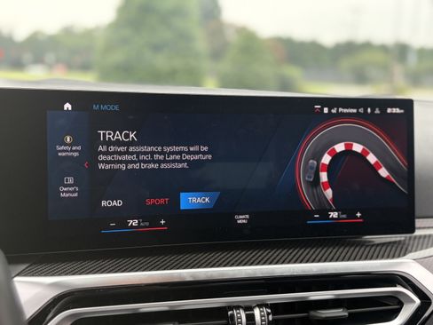 Used 2024 BMW M2 w/ Lighting Package RWD image 30