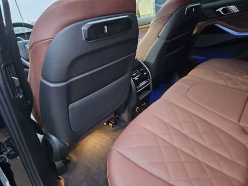 Used 2025 BMW X5 xDrive40i w/ Climate Comfort Package image 17