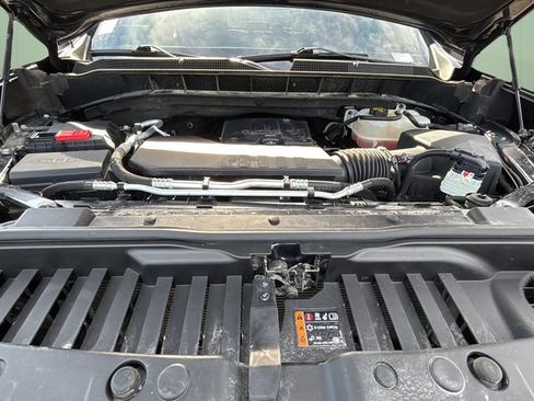 Used 2023 Chevrolet Silverado 1500 Custom w/ LPO, Dark Essentials Package AWD/4WD image 10