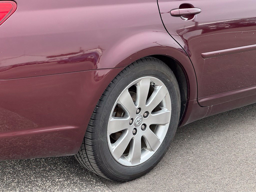Used 2007 Toyota Avalon XLS FWD image 37