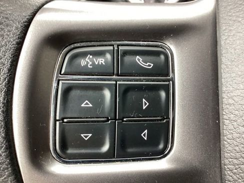 Used 2024 RAM 1500 Classic SLT AWD/4WD image 12