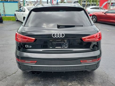Used 2018 Audi Q3 2.0T Premium Plus w/ Premium Plus Package FWD image 5
