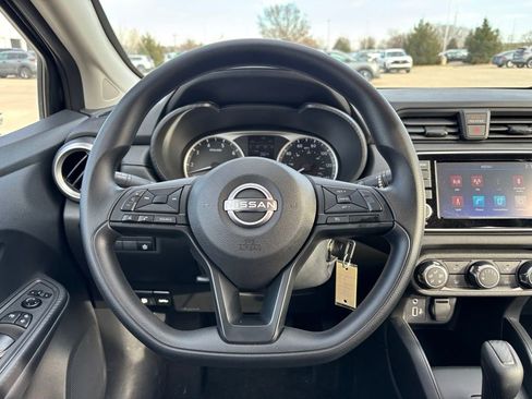 Used 2025 Nissan Versa S w/ S Plus Package image 11