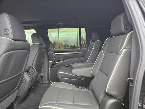 New 2026 Cadillac Escalade ESV Sport image 19