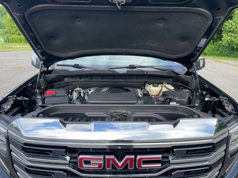 Used 2022 GMC Sierra 1500 SLT w/ SLT Convenience Package AWD/4WD image 10