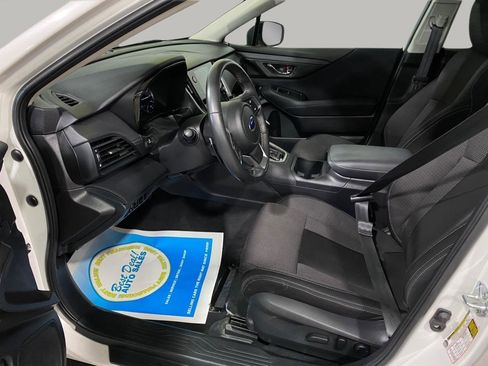 Used 2024 Subaru Outback Premium AWD/4WD image 19