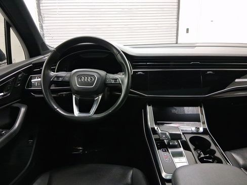 Used 2021 Audi Q7 3.0T Prestige w/ Prestige Package image 4