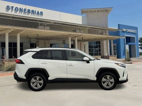 Used 2023 Toyota RAV4 XLE image 4