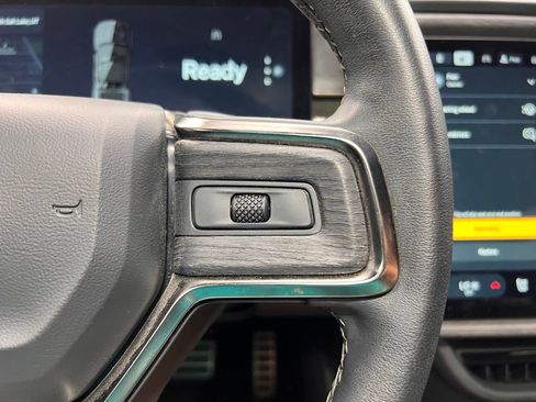 Used 2022 Rivian R1T Adventure image 23