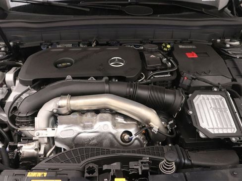 New 2026 Mercedes-Benz GLB 250 image 11