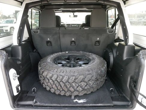 Used 2022 Jeep Wrangler Unlimited Sport image 18