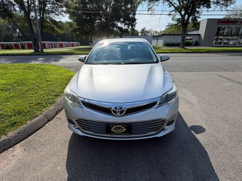 Used 2013 Toyota Avalon XLE FWD image 7