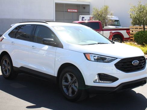 Certified 2024 Ford Edge SEL w/ Sport Appearance Package AWD/4WD image 11