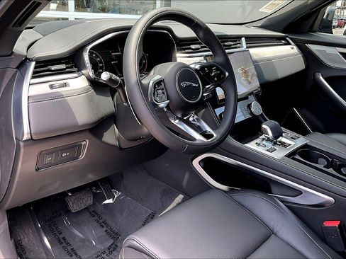 New 2026 Jaguar F-PACE R-Dynamic S image 6