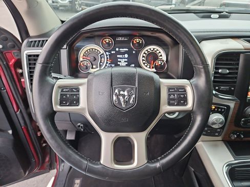 Used 2017 RAM 1500 Laramie image 19