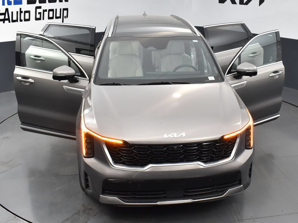 Certified 2025 Kia Sorento SX Prestige AWD/4WD image 29