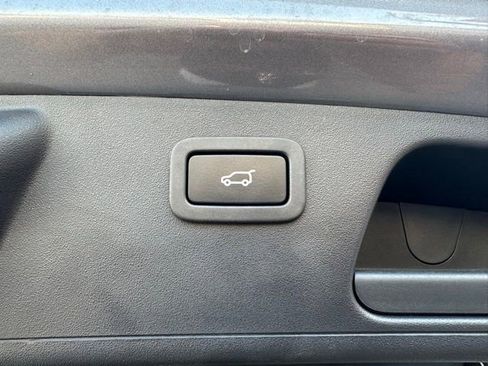 Used 2022 Jaguar E-PACE 300 Sport image 23