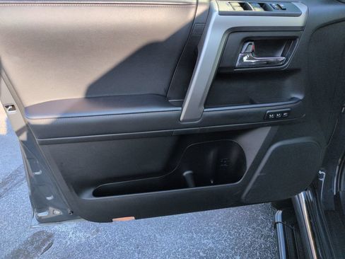 Certified 2024 Toyota 4Runner Limited AWD/4WD image 10
