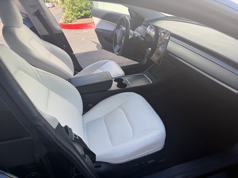 Used 2021 Tesla Model 3 Standard Range Plus RWD image 12