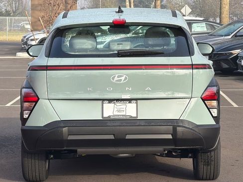 New 2026 Hyundai Kona SE image 6