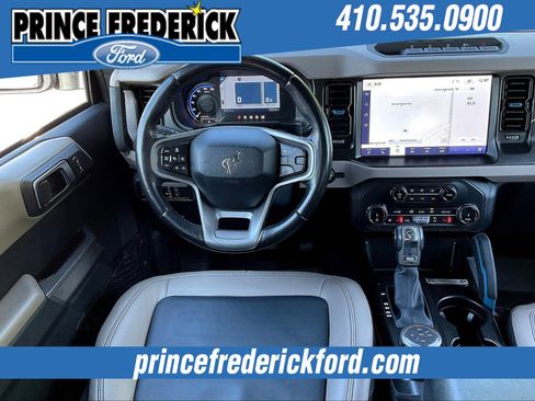 Used 2022 Ford Bronco Wildtrak image 5
