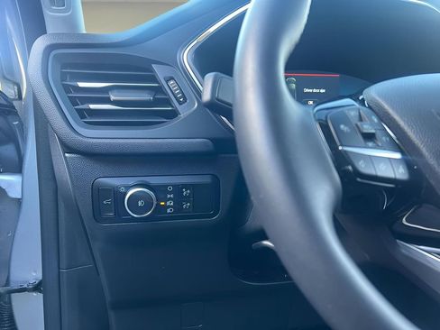 Used 2023 Ford Escape Platinum image 14