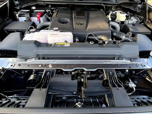Certified 2026 Toyota Tundra SR5 AWD/4WD image 16